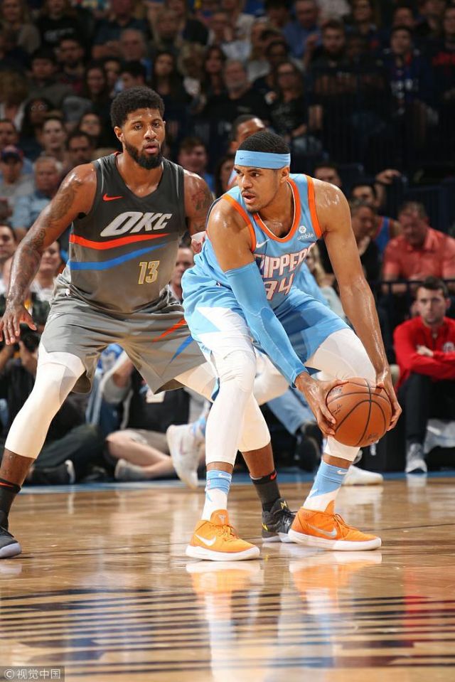 强硬的持球 强硬的持球